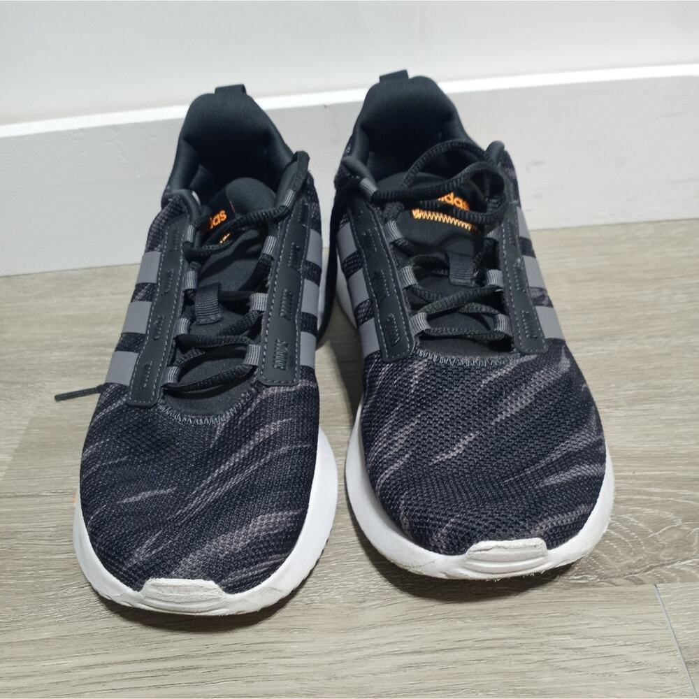 Boys Adidas Racer TR21 Athletic  shoes carbon gray black size Y7 - Picture 2 of 7
